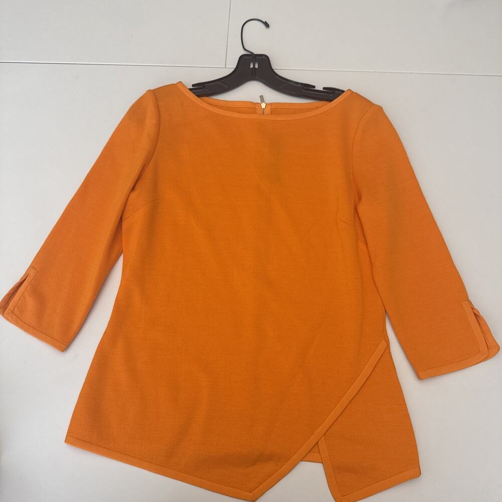 St. John Collection Tangerine Orange Knit Top Back Zip Asymmetric Hem Sz 6 Small